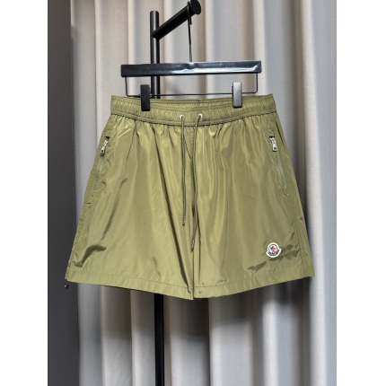 Moncler Shorts For Men in 212622