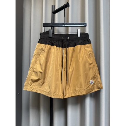Moncler Shorts For Men in 212625