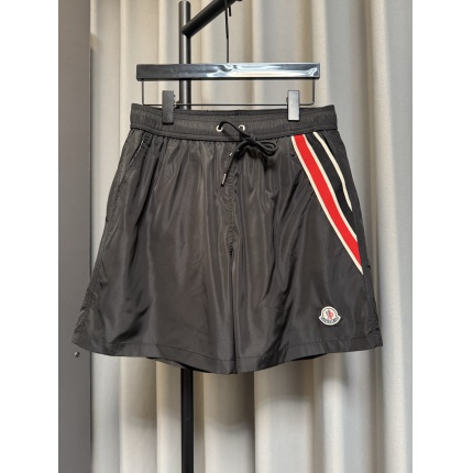 Moncler Shorts For Men in 212628