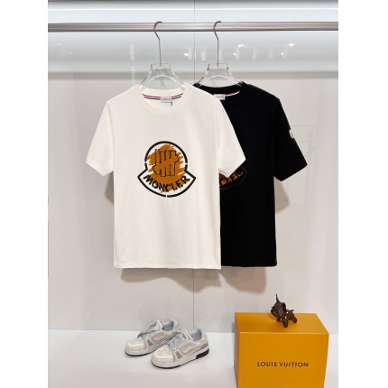 Moncle T-Shirts for Men in 212637