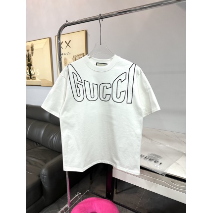 Gucci T-shirts for Women in 212671