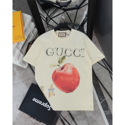 Gucci T-shirts for Women in 212673