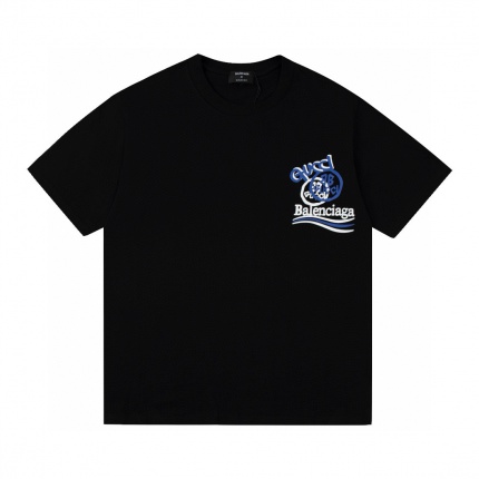 Gucci T-shirts for Women in 212675