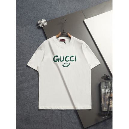 Gucci T-shirts for Women in 212676