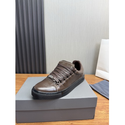 Balenciaga Sneakers For Men in 212932