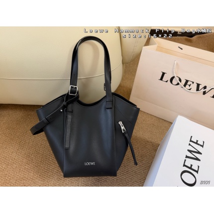 Loewe Bags in 213202