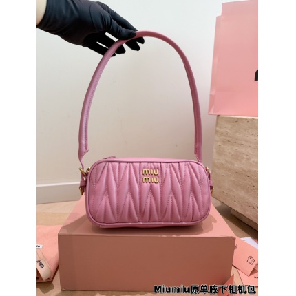 MiuMiu High quality Handbags in 213214