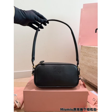 MiuMiu High quality Handbags in 213216