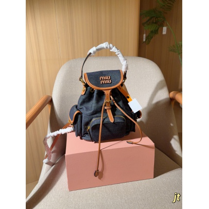MiuMiu High quality Handbags in 213228