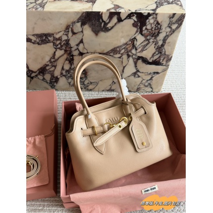 MiuMiu High quality Handbags in 213241