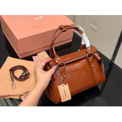 MiuMiu High quality Handbags in 213242