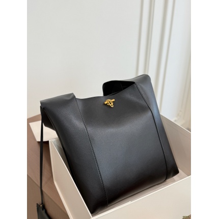 YSL AAA Quality Handbags in 213578