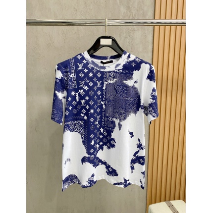 Louis Vuitton T-Shirts for Men in 213714