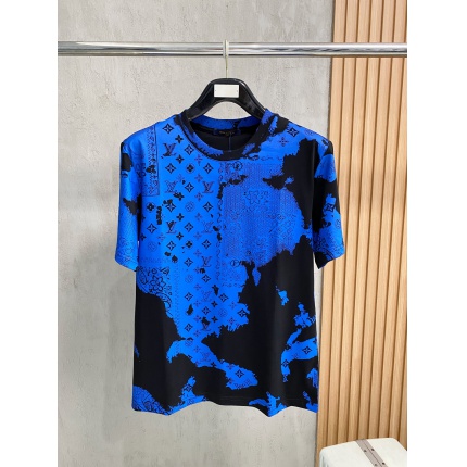 Louis Vuitton T-Shirts for Men in 213715