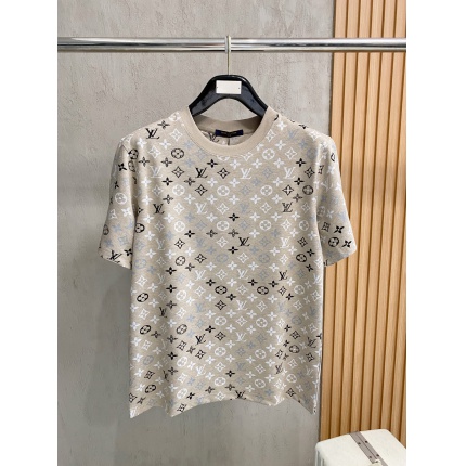 Louis Vuitton T-Shirts for Men in 213716