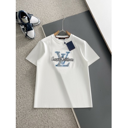 Louis Vuitton T-Shirts for Men in 213720