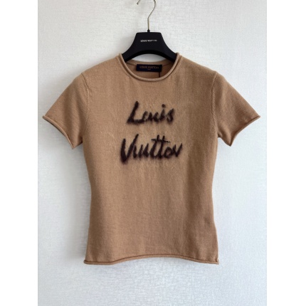 Louis Vuitton T-Shirts for Women in 213747