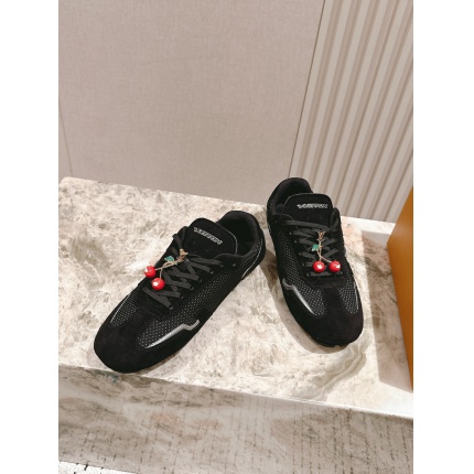Louis Vuitton Sneakers For Men in 213760
