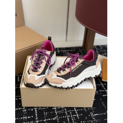 Louis Vuitton Sneakers for women in 213793