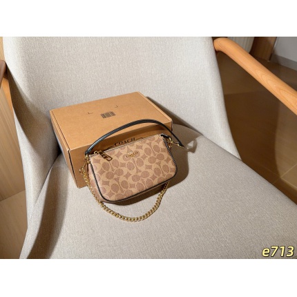 Coach Handbags in 213864