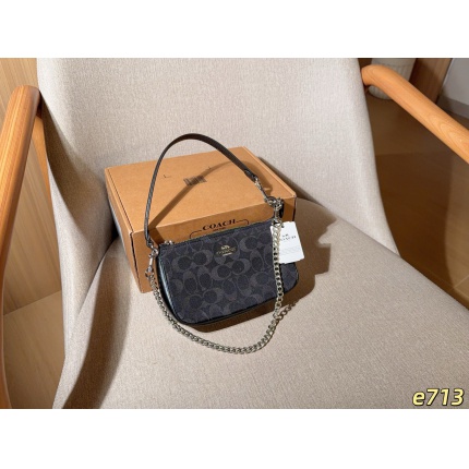 Coach Handbags in 213868