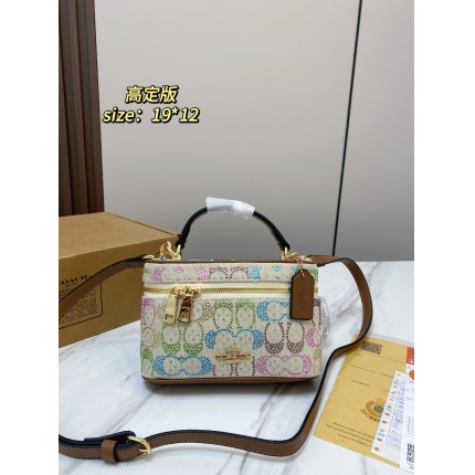 Coach Handbags in 213903