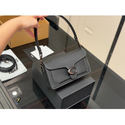 Coach Handbags in 213911