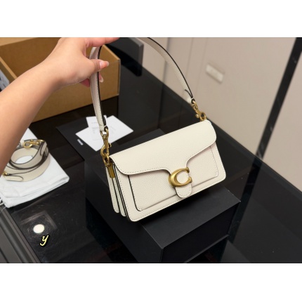 Coach Handbags in 213912