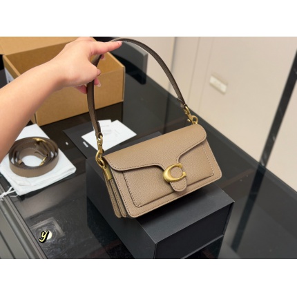 Coach Handbags in 213913