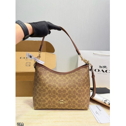 Coach Cross Bags in 213933