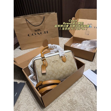 Coach Cross Bags in 213968