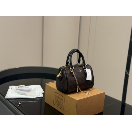 Coach Cross Bags in 213995
