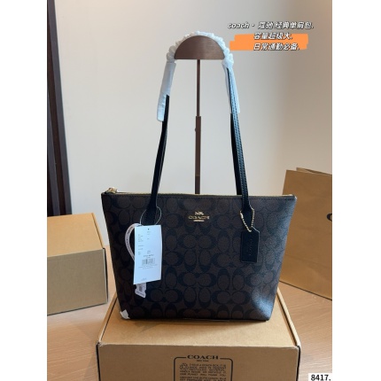 Coach Cross Bags in 214002