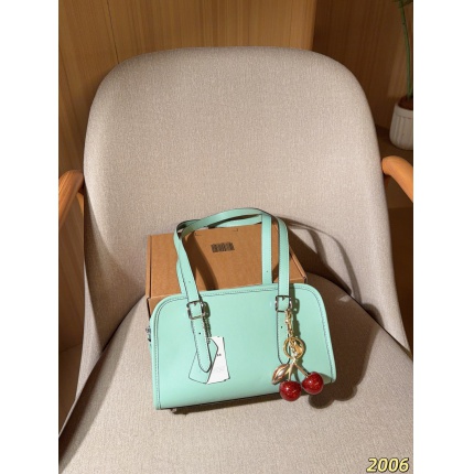 Coach Cross Bags in 214044