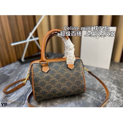 CELINE AAA Quality Handbags in 214050