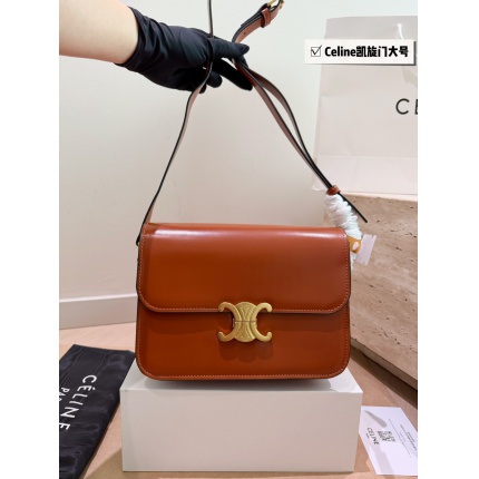 CELINE AAA Quality Handbags in 214053