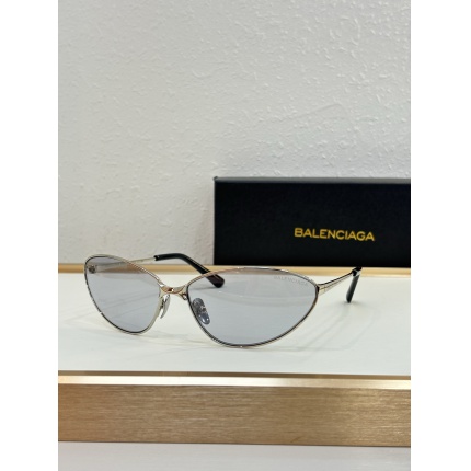 Balenciaga AAA quality Sunglasses in 214283