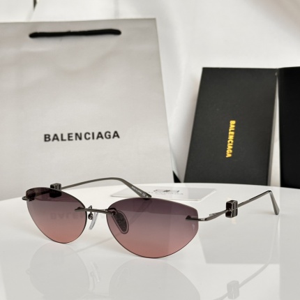 Balenciaga AAA quality Sunglasses in 214303