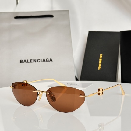 Balenciaga AAA quality Sunglasses in 214305