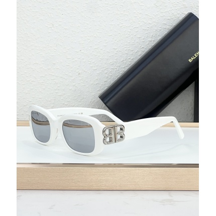 Balenciaga AAA quality Sunglasses in 214307