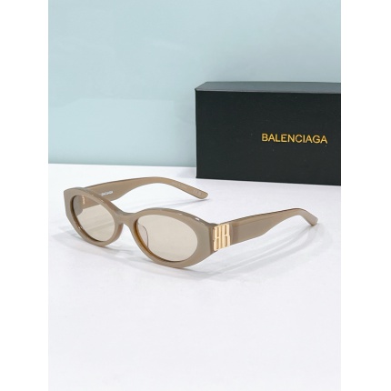 Balenciaga AAA quality Sunglasses in 214318