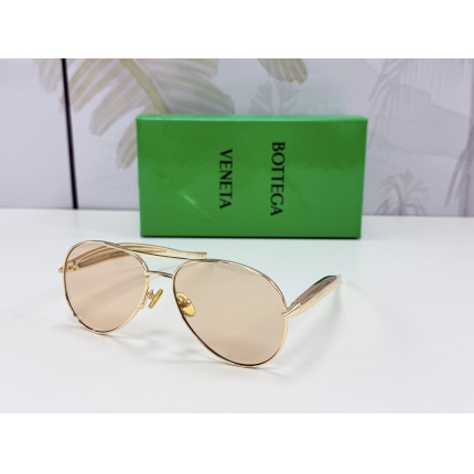 BOTTEGA VENET Glasses in 214330