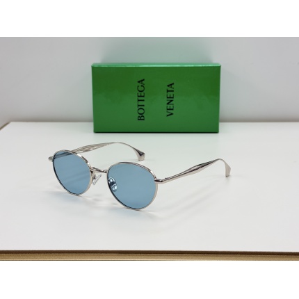 BOTTEGA VENET Glasses in 214339
