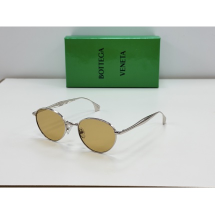 BOTTEGA VENET Glasses in 214341