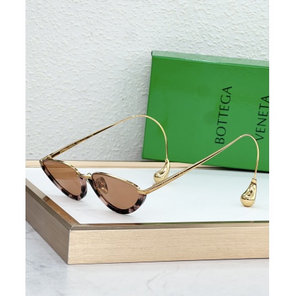 BOTTEGA VENET Glasses in 214345