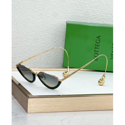 BOTTEGA VENET Glasses in 214347