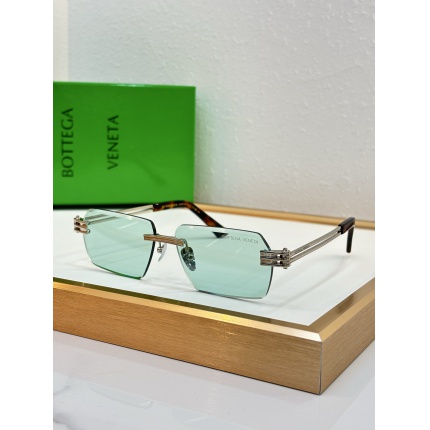 BOTTEGA VENET Glasses in 214360