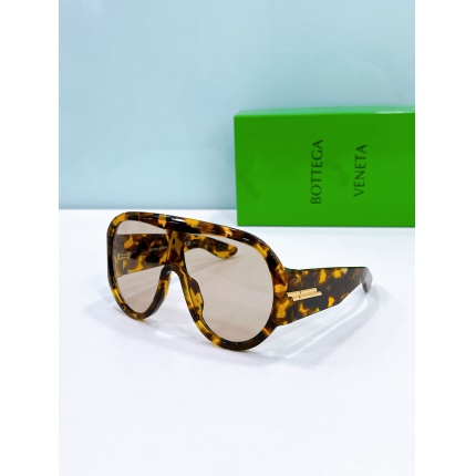 BOTTEGA VENET Glasses in 214368
