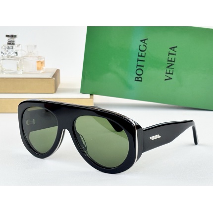 BOTTEGA VENET Glasses in 214392