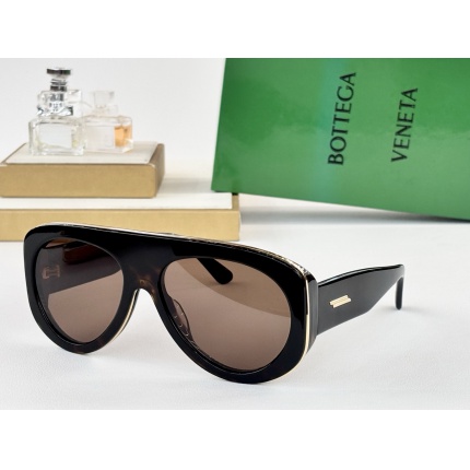 BOTTEGA VENET Glasses in 214393